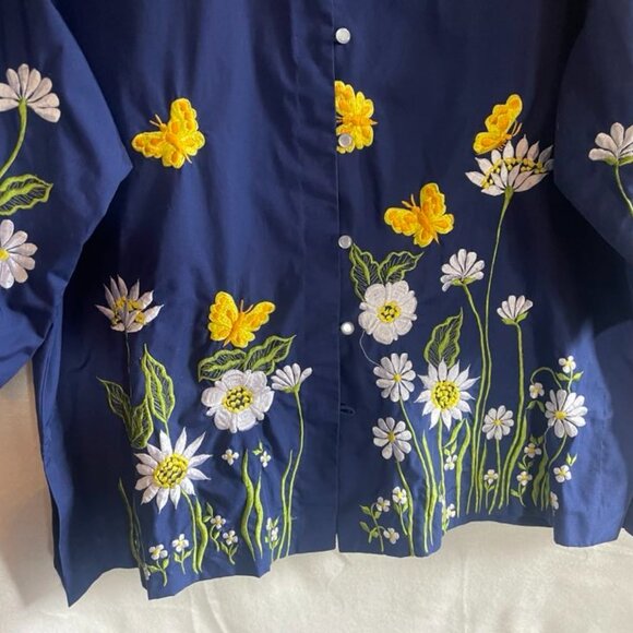 EUC Vintage Cuchi Blue Embroidered Button Down Blouse size 2X - Picture 3 of 7
